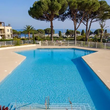 Facing The Port 50m From The * Roquebrune-sur Argens
