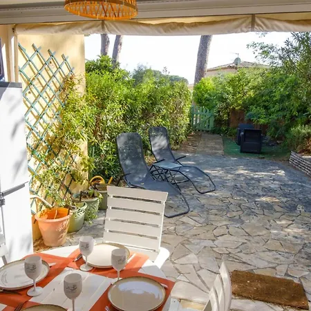 Facing The Port 50m From The Apartament Roquebrune-sur Argens